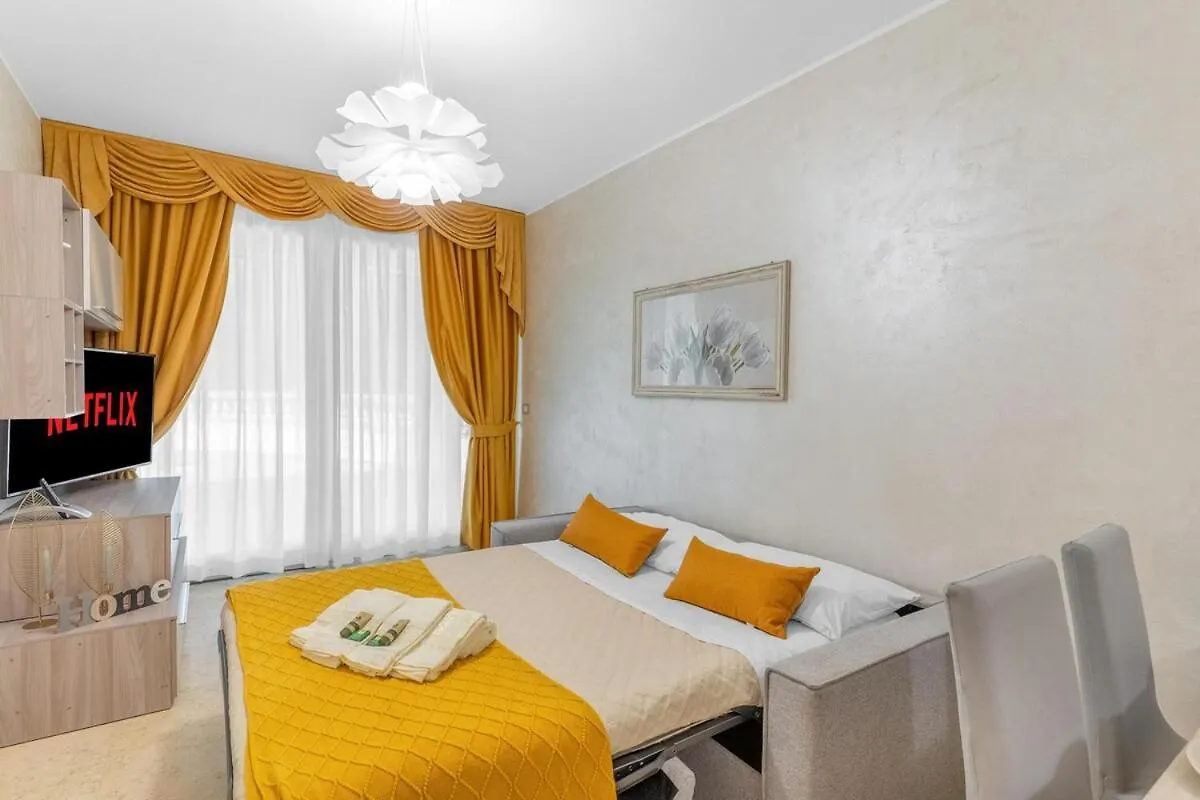 Апартаменты Casa Royale Al Relais Du Lac Дезенцано-дель-Гарда Италия